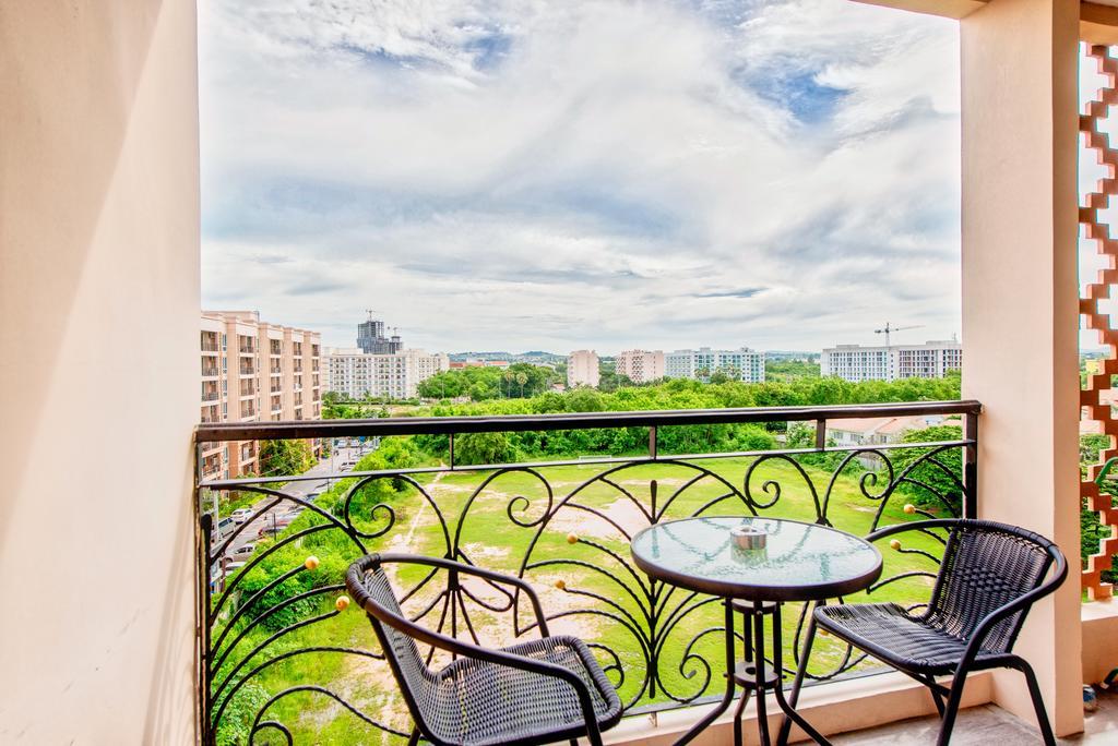 Atlantis Residence Джомтьєн-Біч Екстер'єр фото